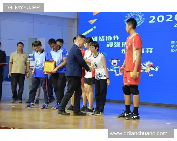 赛后分析:西安排球队与重庆排球队的战术意识与表现对比 赛后分析:西安排球队与重庆排球队的战术意识与表现对比